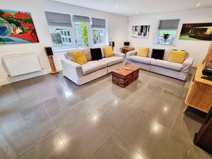 Photo 31- click for photo gallery